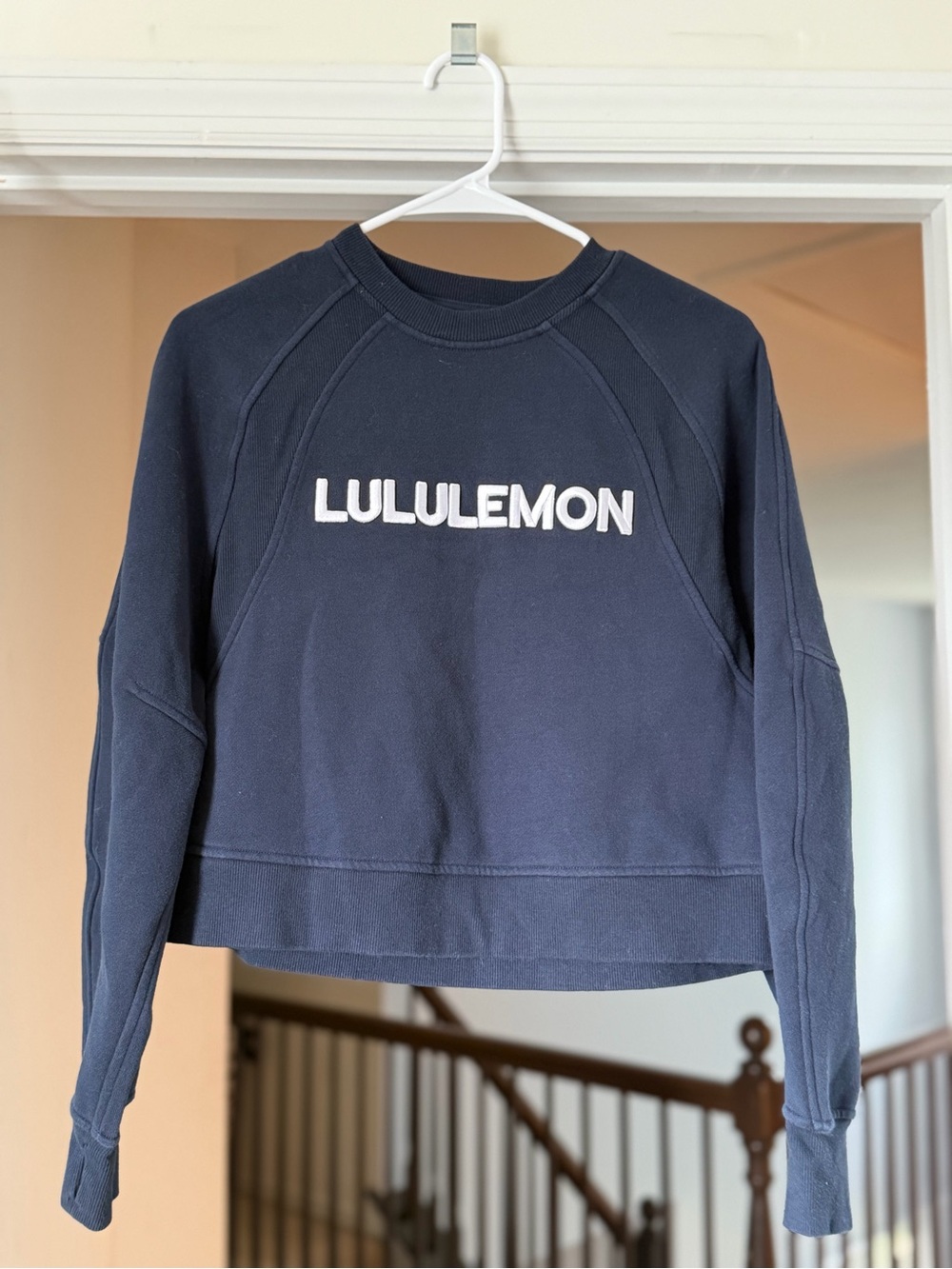 Lululemon Navy Cropped Logo Crew Sweatshirt Embroidered Graphic Pullover. S/M
